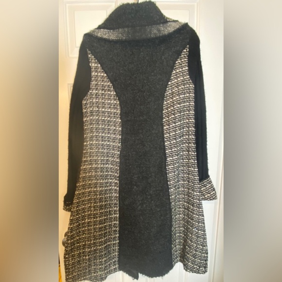 Sweater Coat A-Line style Size Medium - Picture 9 of 9